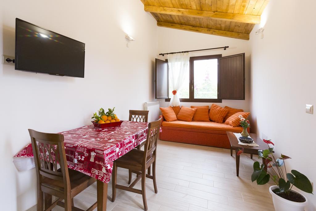 فيلا مستربيانكوفي Orange Park - Agriturismo المظهر الخارجي الصورة