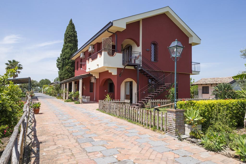 فيلا مستربيانكوفي Orange Park - Agriturismo المظهر الخارجي الصورة