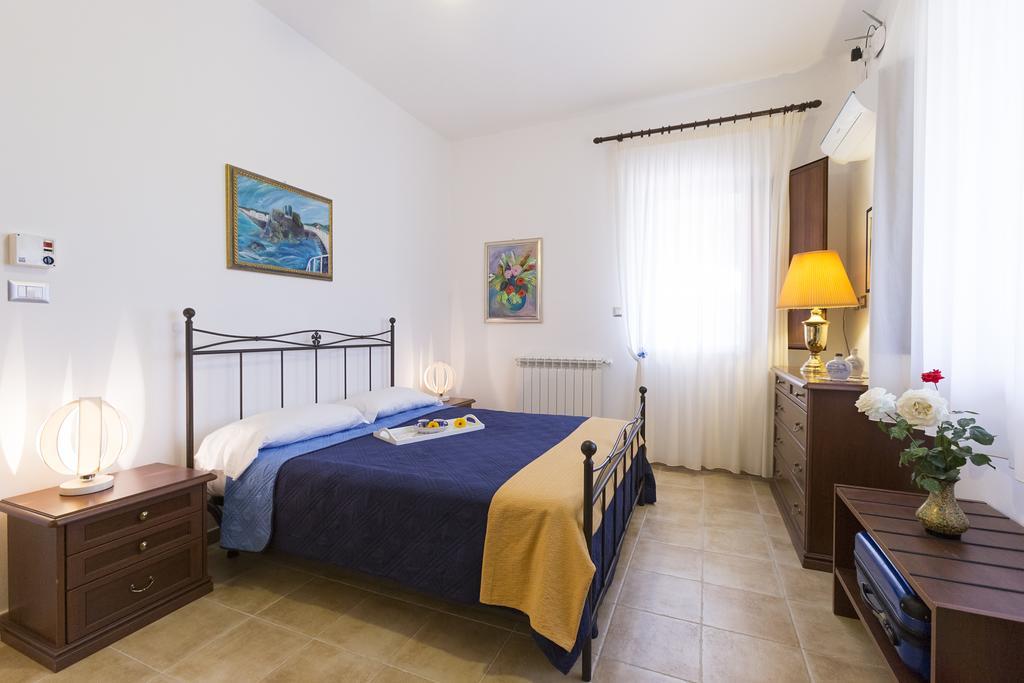 فيلا مستربيانكوفي Orange Park - Agriturismo المظهر الخارجي الصورة