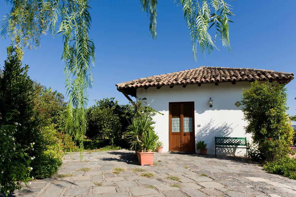 فيلا مستربيانكوفي Orange Park - Agriturismo المظهر الخارجي الصورة